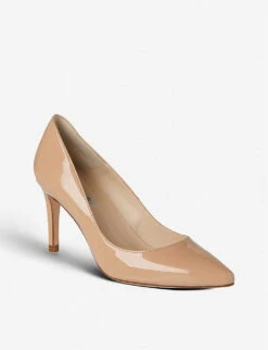 Floret Pointed Patent-leather Courts 7 Floret Pointed Patent-leather Courts -Manolo Blahnik Store 524 10018 0110501050777257 BEITRENCH ALT02
