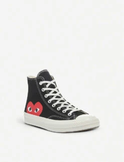Comme Des Garcons Comme Des Garçons PLAY X Converse Canvas High-top Trainers 7 Comme Des Garcons Comme Des Garçons PLAY X Converse Canvas High-top Trainers -Manolo Blahnik Store R03759080 BLACK ALT02