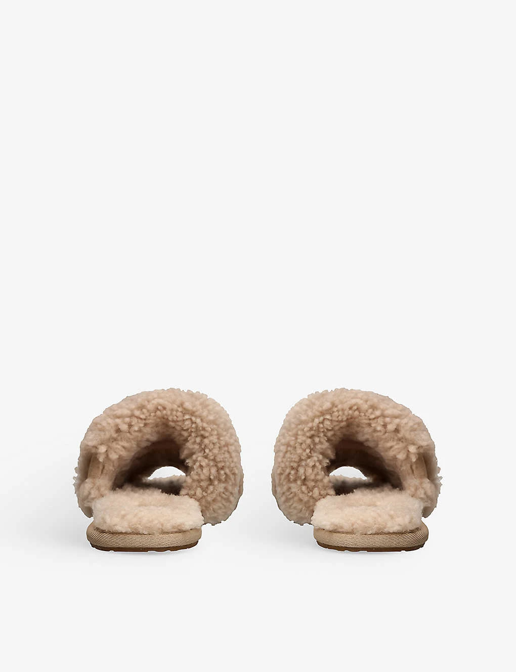 Ugg Maxi Curly Scuffetta Sheepskin Slippers 4 Ugg Maxi Curly Scuffetta Sheepskin Slippers - Image 4